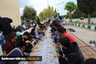 تجلیل از سرپرست نمونه خوابگاه دانشکده شهید باهنر و حضور در جمع صمیمی دانشجویان  4