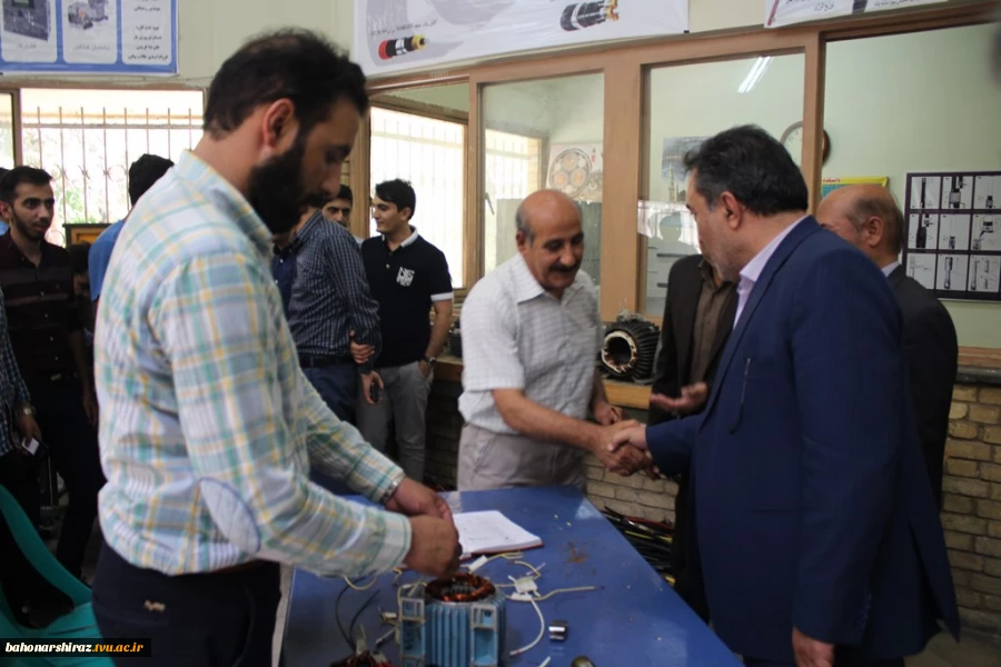 بازدید مدیرکل آموزش و پرورش فارس از دانشکده شهید باهنر شیراز

 5