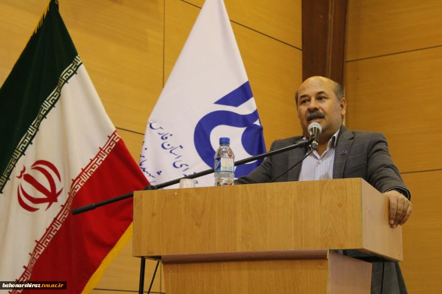 گزارش تصویری مراسم تجلیل از ممتازین دانشکده فنی و حرفه ای شهید باهنر شیراز  11