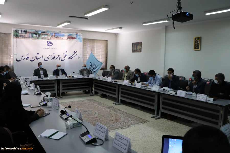 از خرداد ماه ۱۴۰۰ کلیه مزایای کارکنان  
(اضافه‌کاری ، ایاب ذهاب ،مهد کودک و...) به صورت ماهیانه پرداخت می شود
 2